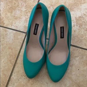 NW green Nine West Heels